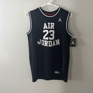 Black air Jordan jersey